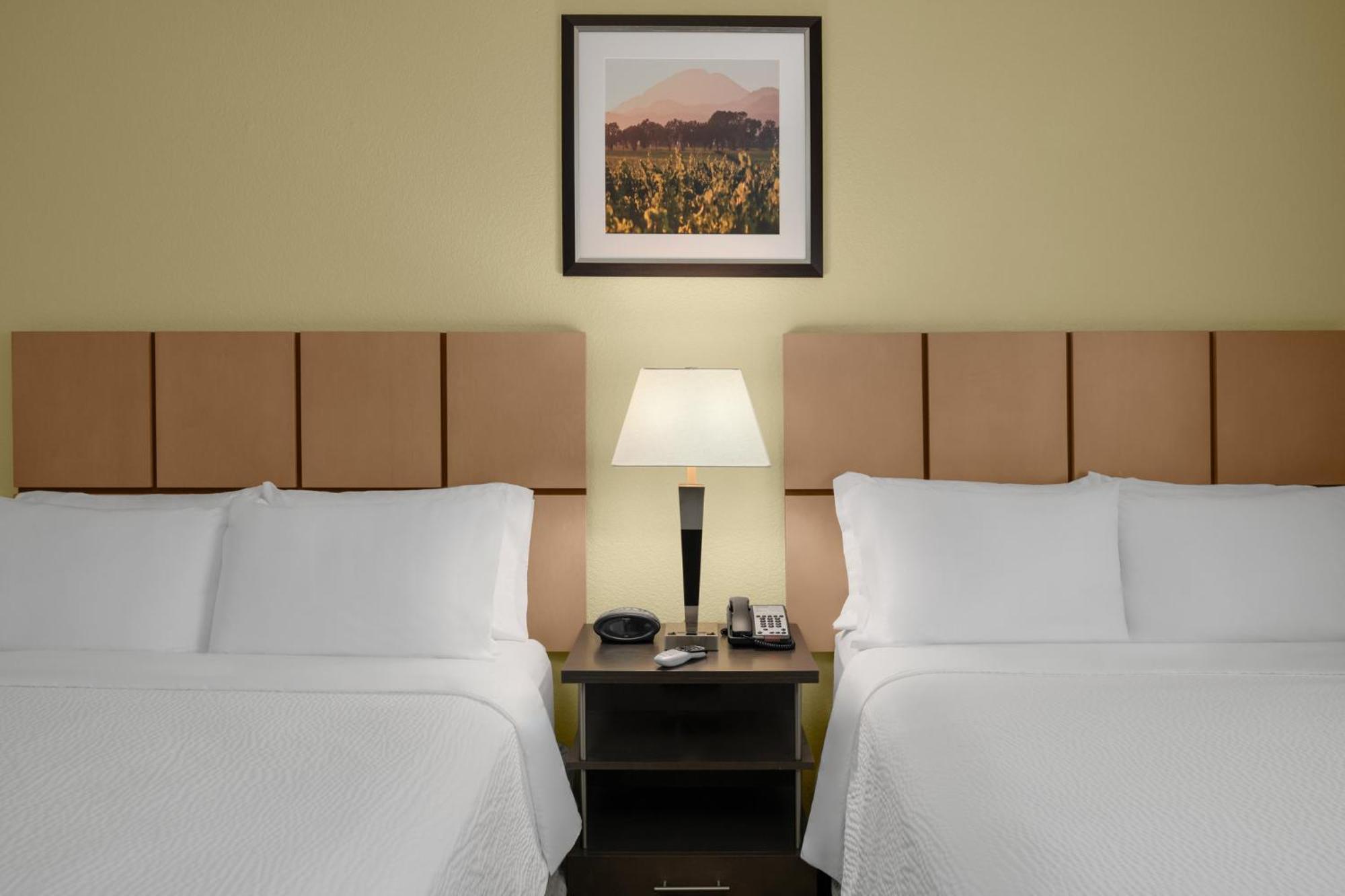 แคนเดิ้ลวูด สวีท เทอร์ล็อก Hotel เทอร์ล็อค ภายนอก รูปภาพ