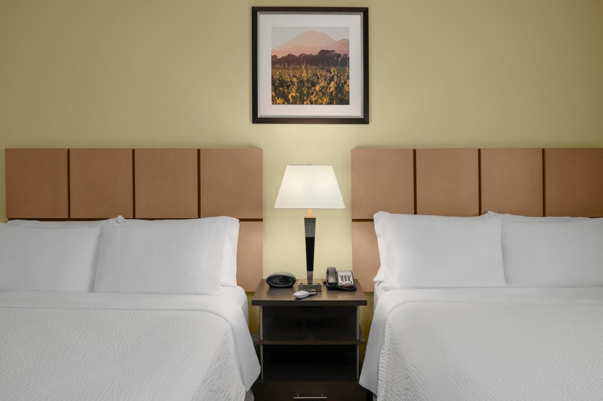 แคนเดิ้ลวูด สวีท เทอร์ล็อก Hotel เทอร์ล็อค ภายนอก รูปภาพ
